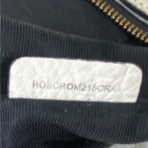 AUTHENTIC BURBERRY Dewsbury Grain Check Leather Tote - Picture 5 of 13